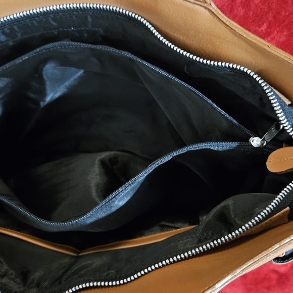 Disney Character Print Black and Tan Women's Bag - Picture 7 of 10